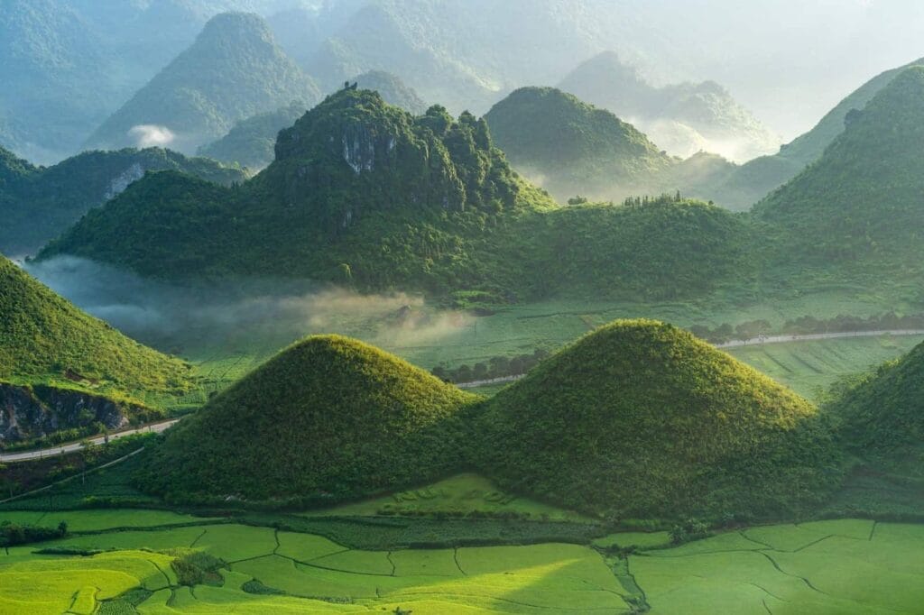 Thung lũng Quản Bạ-Vẻ đẹp thiên nhiên và văn hóa đặc sắc của Hà Giang (Tuyên Quang)