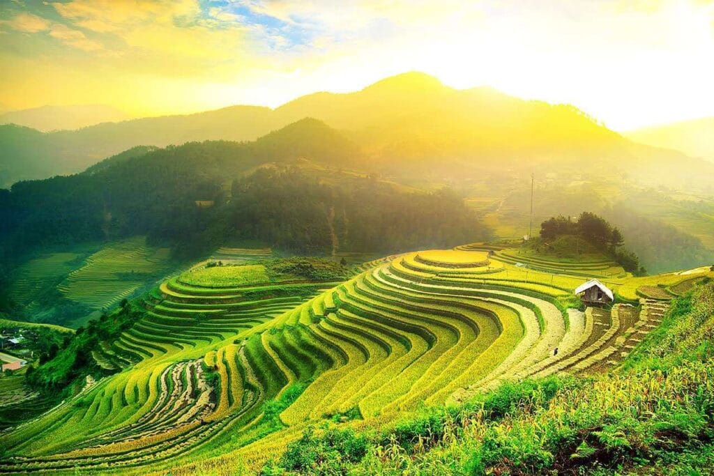 Ruộng bậc thang Hà Giang Cao Nguyên Đồng Văn- Vẻ đẹp thiên nhiên và văn hóa đặc sắc của Hà Giang (Tuyên Quang)