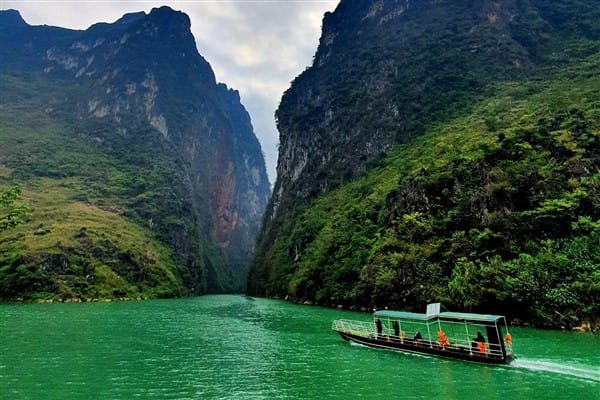 Vẻ đẹp thiên nhiên và văn hóa đặc sắc của Hà Giang (Tuyên Quang)