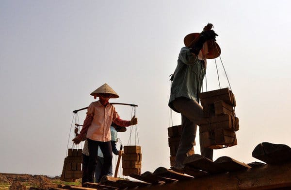 Vai trò người phụ nữ Á Đông trong cuộc sống hiện đại: Hành trình đi tìm hạnh phúc