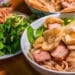 Vì sao sợi mì cao lầu Hội An không nơi nào làm được?