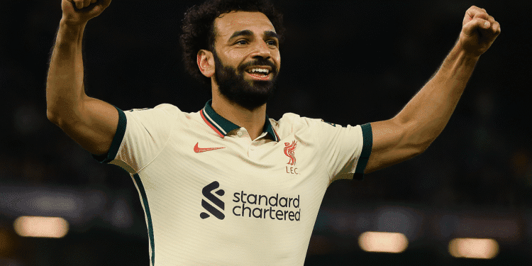 Burnley 0-1 Liverpool: Salah ghi bàn phút bù giờ, The Kop nhọc nhằn rời Turf Moor