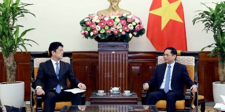 Việt Nam và Nhật Bản cam kết thúc đẩy hợp tác toàn diện nhân kỷ niệm 52 năm thiết lập quan hệ ngoại giao