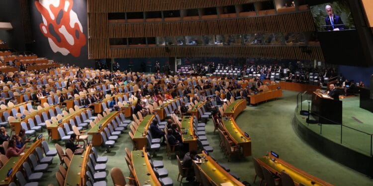 Quốc tế đồng loạt rời phòng họp khi Netanyahu phát biểu tại LHQ: Hơn 100 nhà ngoại giao phản đối Israel