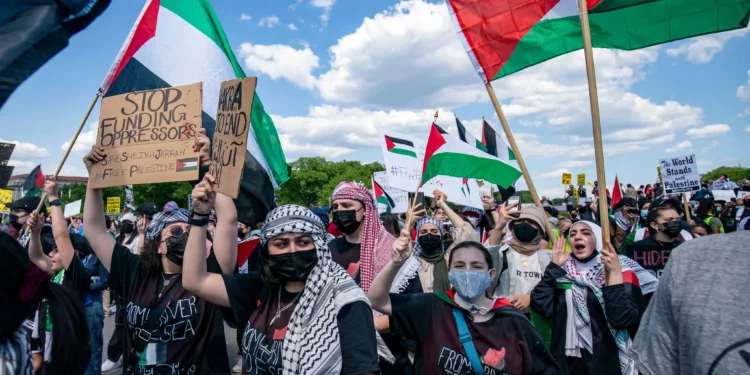 Làn sóng biểu tình quốc tế ủng hộ Gaza: Sự phẫn nộ lan tỏa toàn cầu