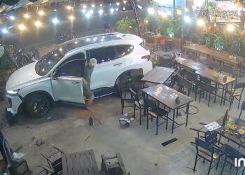 Gia Lai: Ô tô lao vào quán nhậu sau mâu thuẫn, một người tử vong – Nghi phạm ra đầu thú