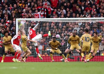 Video Arsenal 1-0 Crystal Palace: “Tuyệt chiêu cố định” giúp Pháo thủ tiếp tục bay cao tại Ngoại hạng Anh