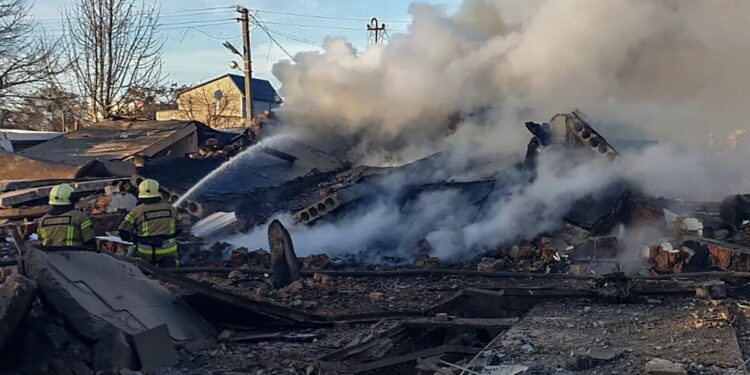 Nga tiếp tục đánh vào năng lượng Ukraine