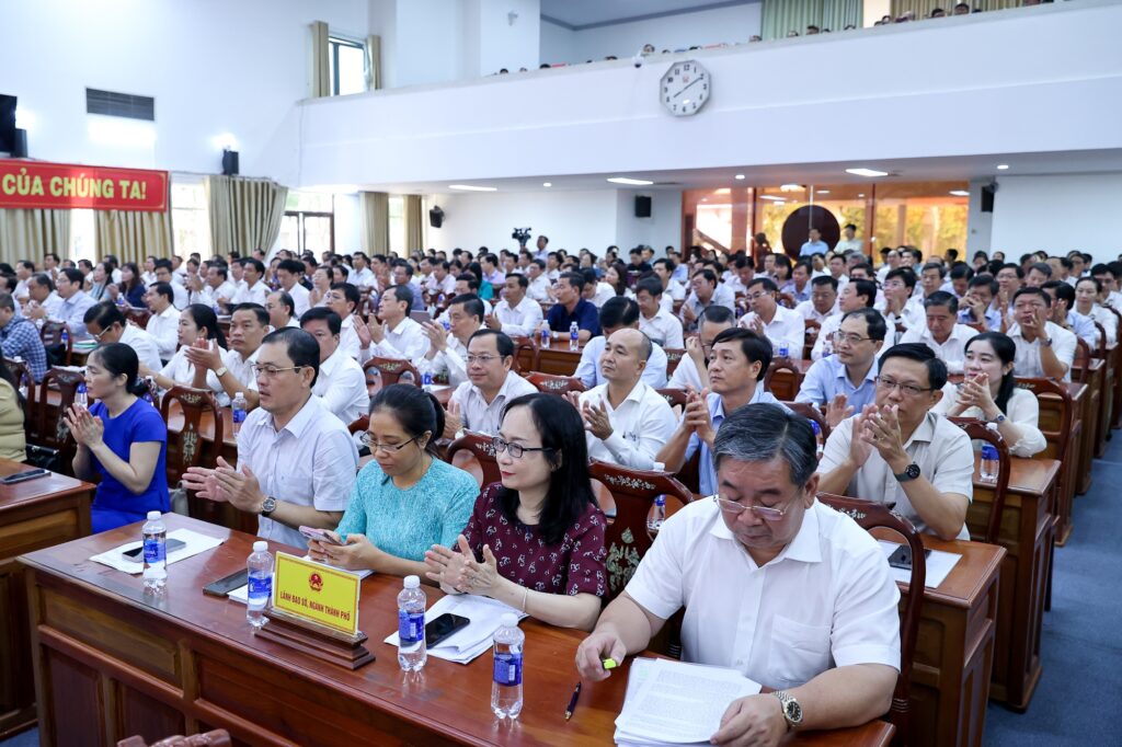  Cử tri Cần Thơ: Đánh giá cao sự lãnh đạo và điều hành của Chính phủ