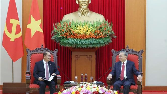 Tổng Bí thư Tô Lâm tiếp Phó Thủ tướng Lào Kikeo Khaykhamphithoune: Củng cố hợp tác lý luận và tăng cường quan hệ đặc biệt Việt – Lào