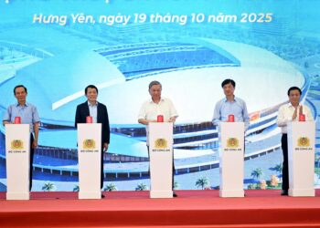 LỄ KHỞI CÔNG XÂY DỰNG SÂN VẬN ĐỘNG PVF 60.000 CHỖ NGỒI