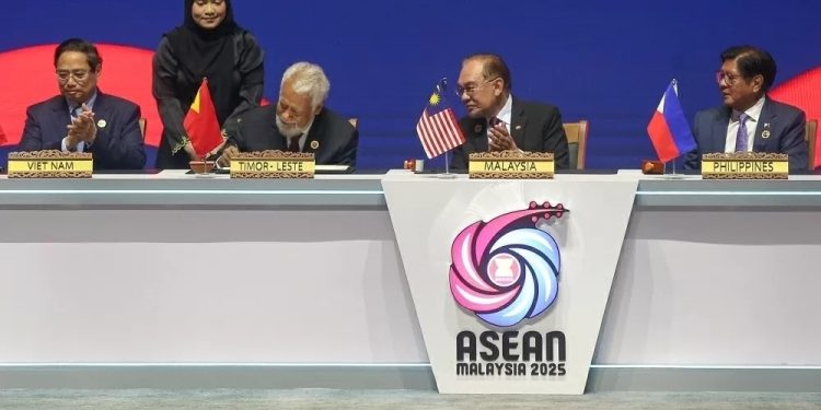 Timor-Leste chính thức trở thành thành viên thứ 11 của ASEAN