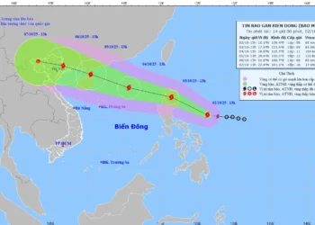 Bão Matmo dự kiến đi vào Biển Đông, có thể trở thành bão số 11.