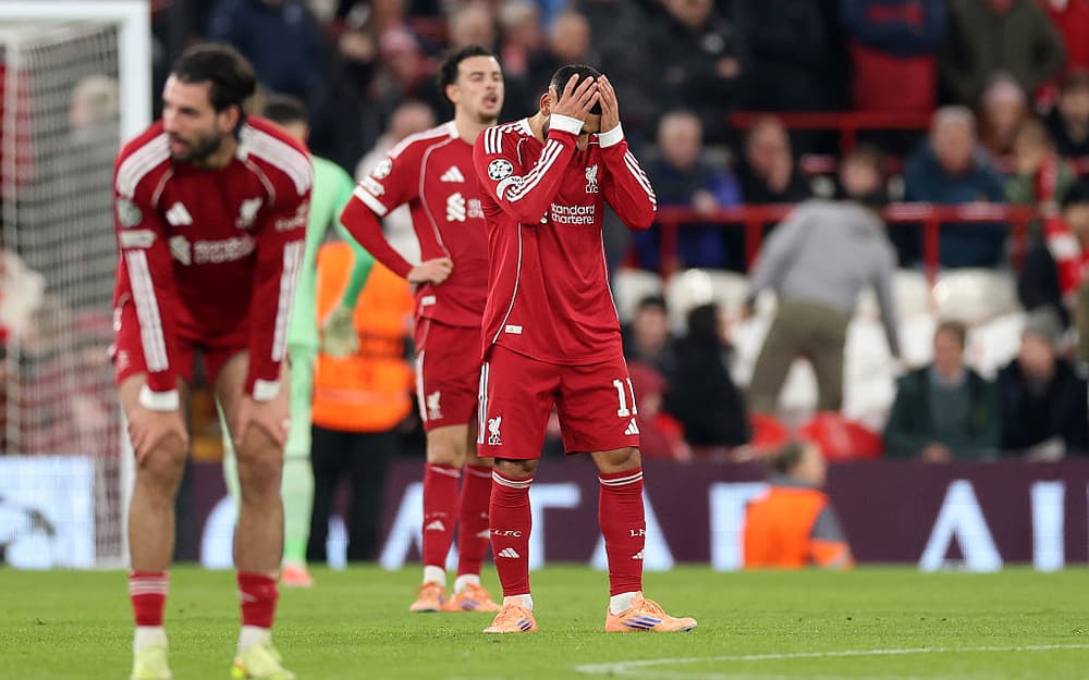 https://static.standard.co.uk/2025/11/26/22/42/Salah-Liverpool-26112025.jpeg?auto=webp&quality=75&trim=21%2C0%2C22%2C0&width=1000