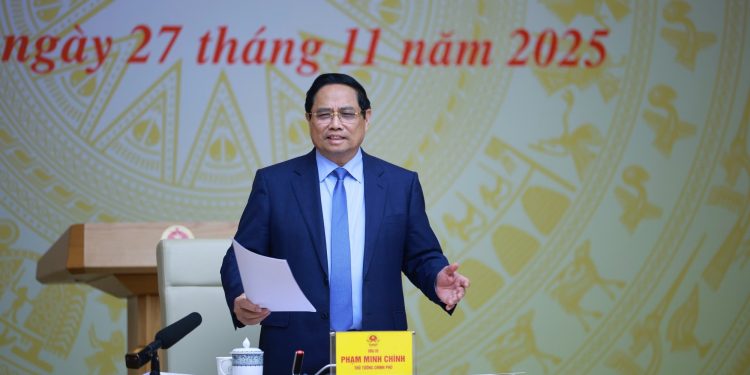 Thủ tướng: Tôn vinh kịp thời những tấm gương xả thân vì nhân dân, vì đất nước