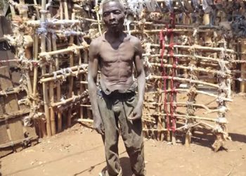 Người đàn ông tự xây “pháo đài” và sống một mình suốt 55 năm vì...sợ phụ nữ