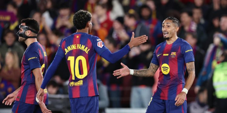 Video Barcelona thắng Osasuna 2-0: Raphinha tỏa sáng, Flick khẳng định dấu ấn chiến thuật