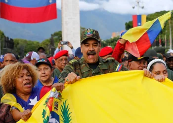 Khủng hoảng Venezuela: Mỹ họp khẩn, ông Maduro tuyên bố “không hòa bình kiểu nô lệ”