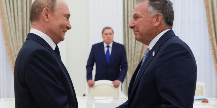 Phái đoàn Mỹ bất ngờ tới Moscow: Nga tuyên bố “hôm nay là ngày quan trọng cho hòa bình Ukraine”