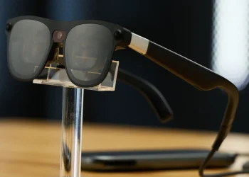 Google sắp ra mắt kính AI hợp tác với Samsung và Gentle Monster năm 2026