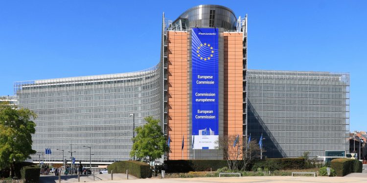 EU chấn động: Bê bối gian lận cấp cao đe dọa uy tín toàn Liên minh