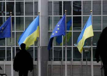 Hỗ trợ Ukraine bằng tài sản Nga đóng băng: Tranh luận nóng trong EU và NATO