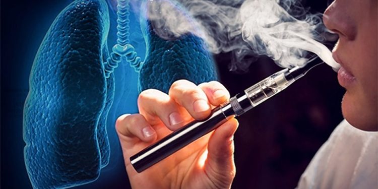Nam sinh suy thận, hôn mê sau hút thử thuốc lá điện tử: Cảnh báo đỏ cho giới trẻ
