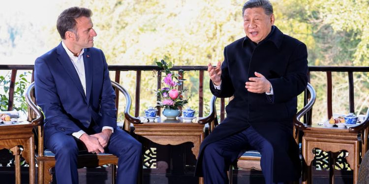 Tổng thống Macron dọa áp thuế lên hàng hóa Trung Quốc: EU cảnh báo mạnh mẽ về thâm hụt thương mại