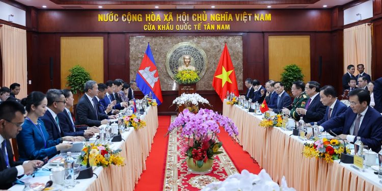 Thủ tướng Phạm Minh Chính hội đàm với Thủ tướng Campuchia Hun Manet, thúc đẩy quan hệ Việt Nam – Campuchia phát triển mạnh mẽ
