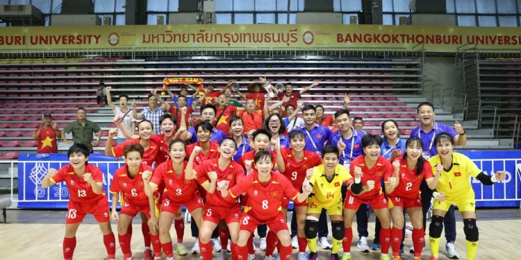 Hạ Philippines “nghẹt thở”, Futsal nữ Việt Nam hiên ngang vào Chung kết SEA Games 33