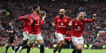 MU thăng hoa chưa từng thấy sau 2 năm: Carrick đưa “Quỷ đỏ” trở lại đường ray chiến thắng