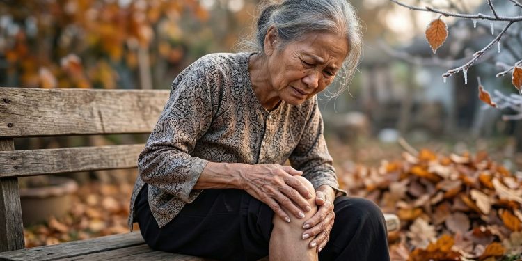 Thiếu Canxi Khi Chuyển Mùa: Dấu Hiệu Cảnh Báo Và Cách Phòng Ngừa Hiệu Quả