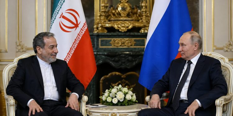 Tổng thống Putin cam kết ủng hộ Iran, nhận thông điệp từ lãnh tụ tối cao