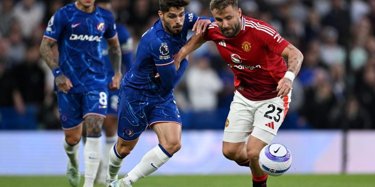 Carrick “đánh cược” táo bạo, MU hạ Chelsea ngay tại Stamford Bridge