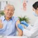 Người cao tuổi cần tiêm phòng đầy đủ để bảo vệ sức khỏe và giảm nguy cơ bệnh nặng